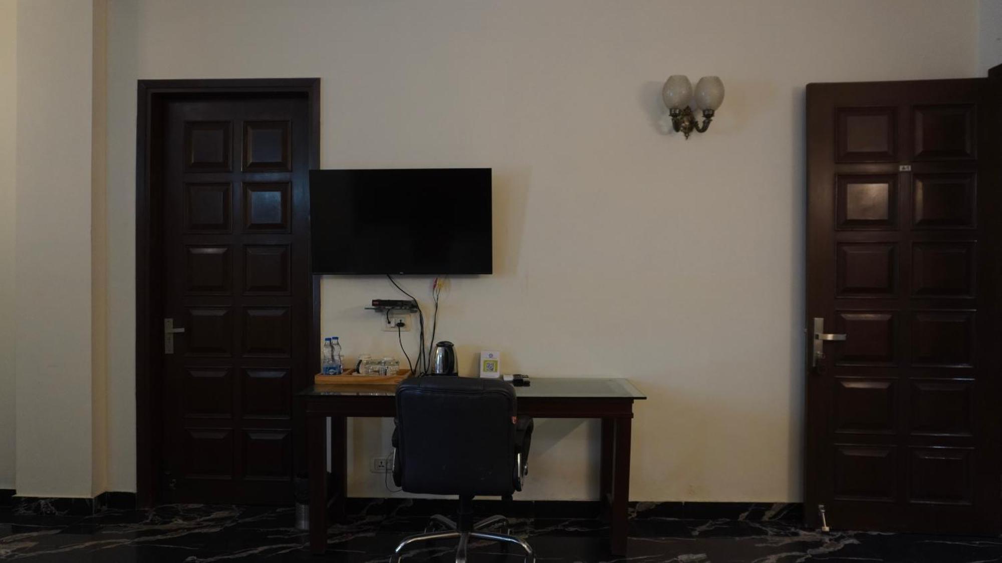 Perch Arbor Suites Gurgaon Esterno foto